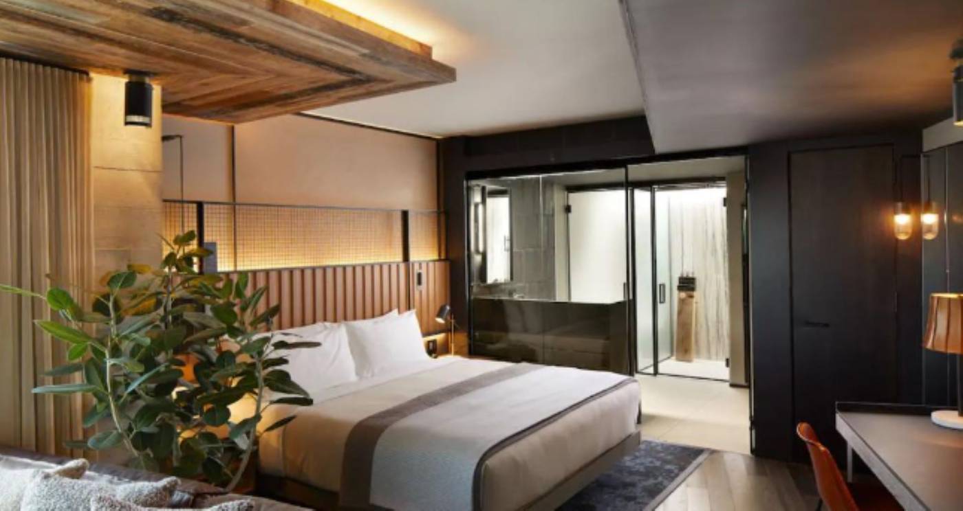 1-Hotel-Brooklyn-Bridge-Room-18