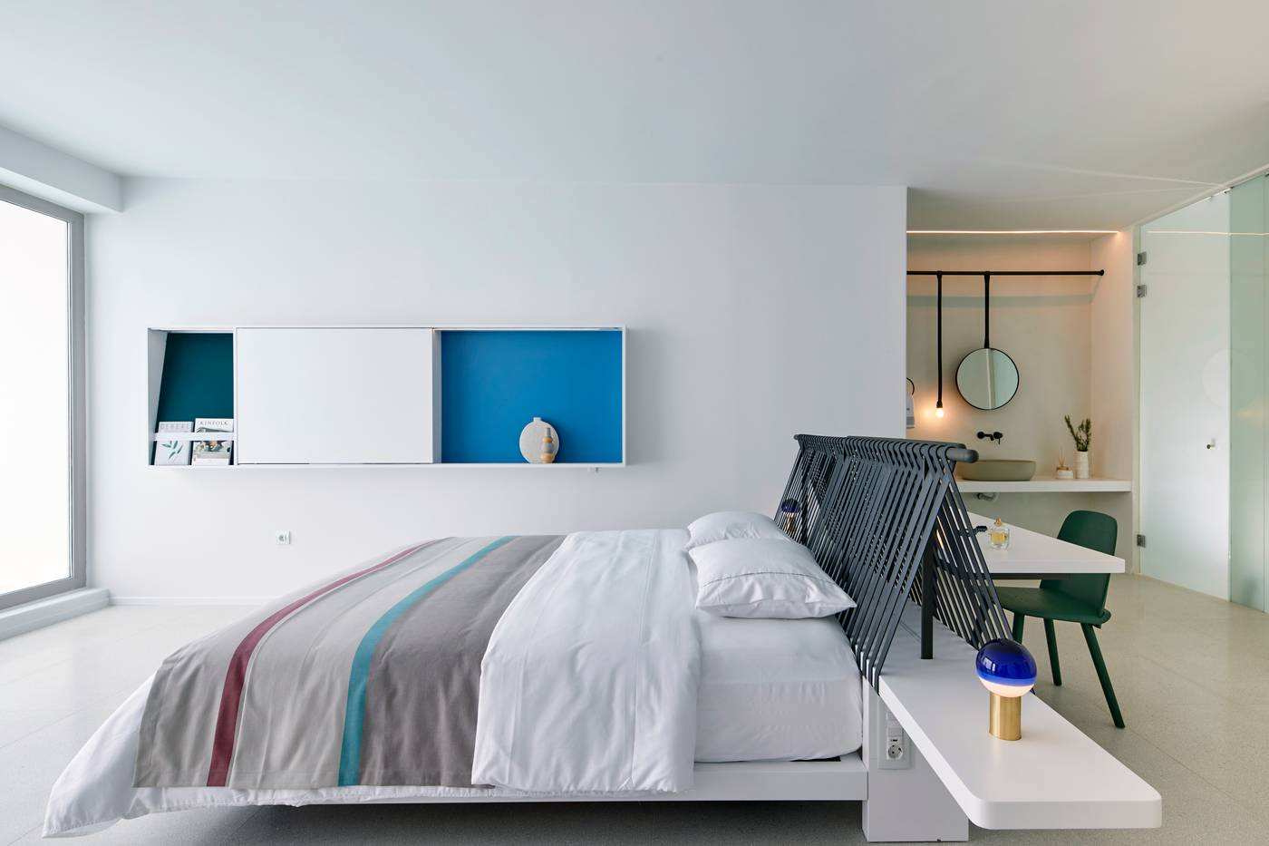 Alti-Santorini-Suites-Room-16