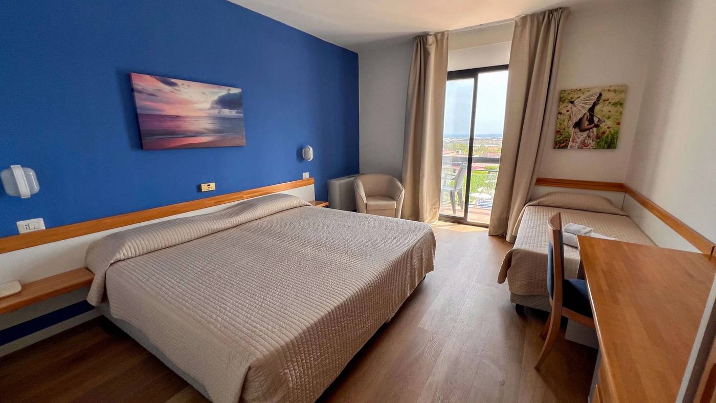 I-Giardini-di-Villa-Athena---Athena-Resort-Room-32
