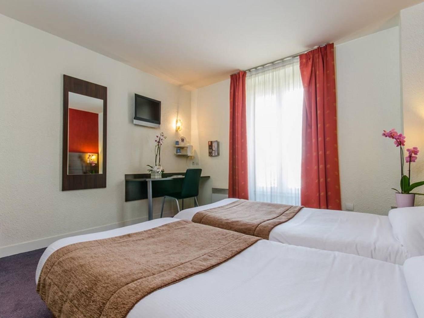 Arc-Paris-Porte-d-Orleans-Room-6