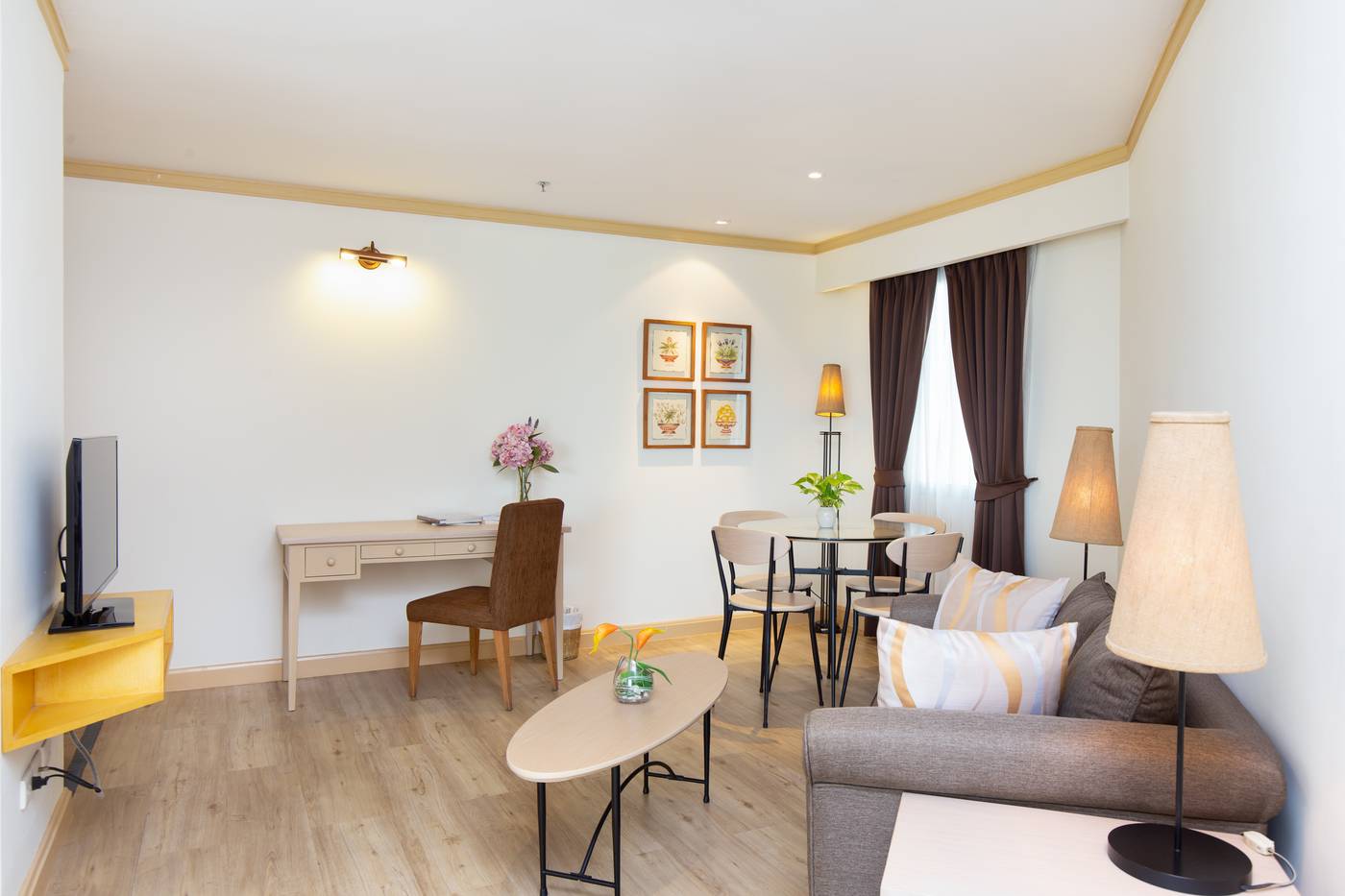 Riverfront-Bangkok-Room-22