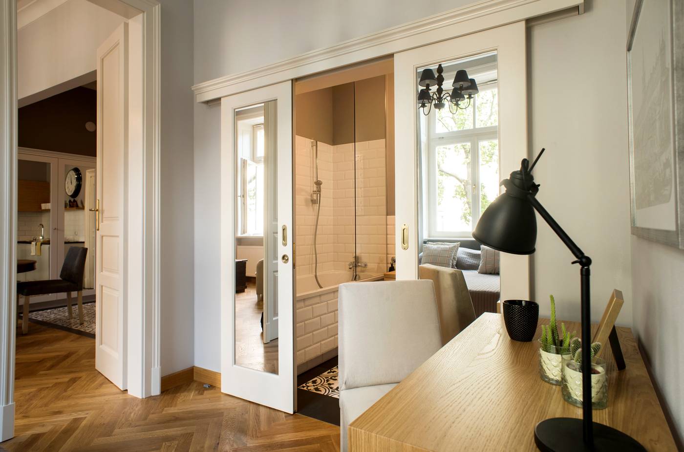 Belle-Epoque-Residence-Room-49