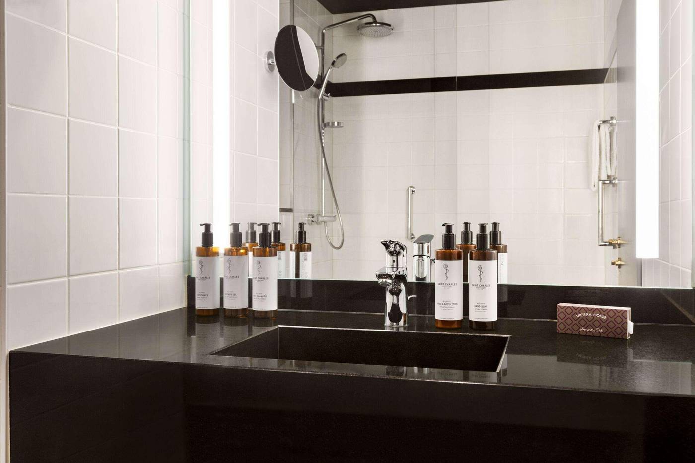 Vienna-House-by-Wyndham-Diplomat-Prague-Room-36