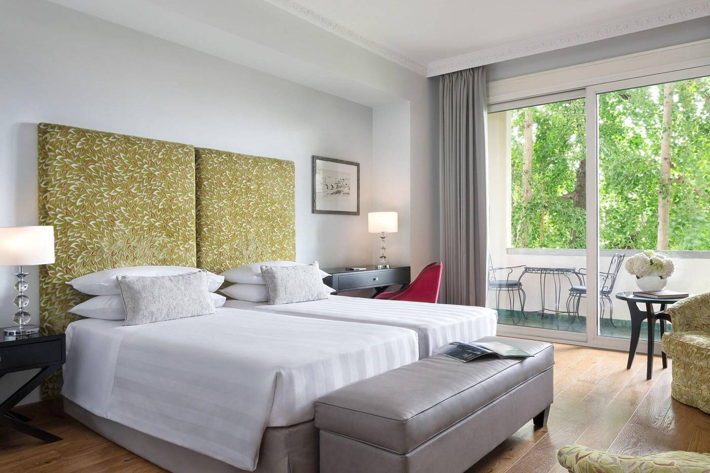 Autograph-Collection-Sina-Villa-Medici-Room-40