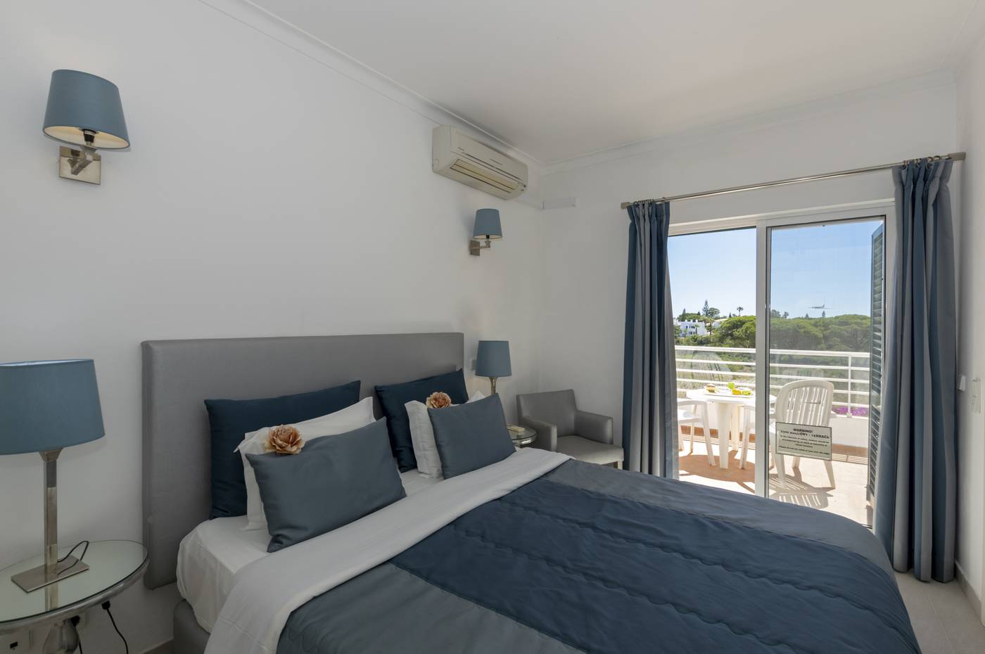 Rocha-Brava-Room-28