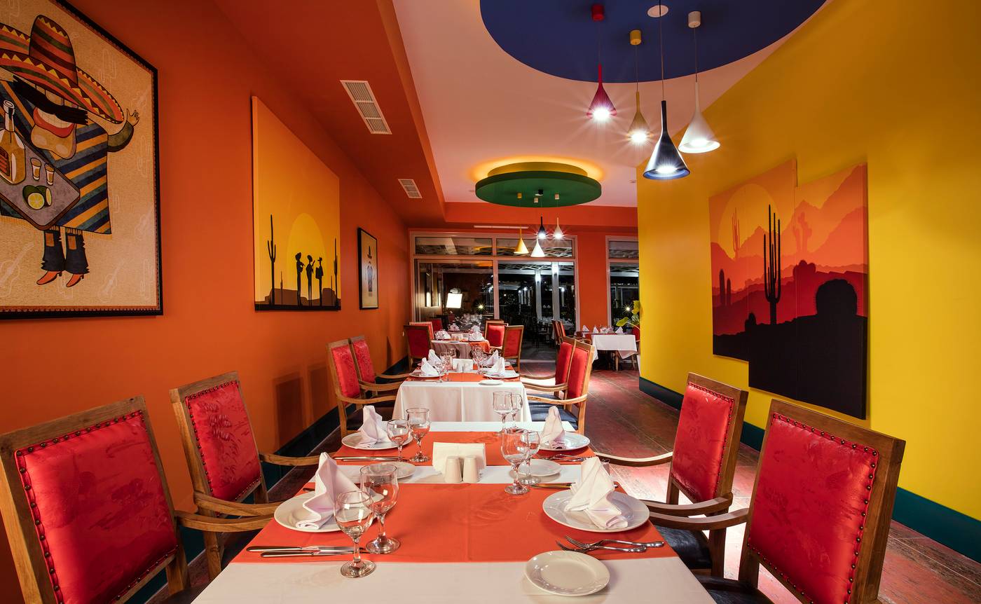 Palm-Wings-Ephesus-Resort-Hotel-Bar-49