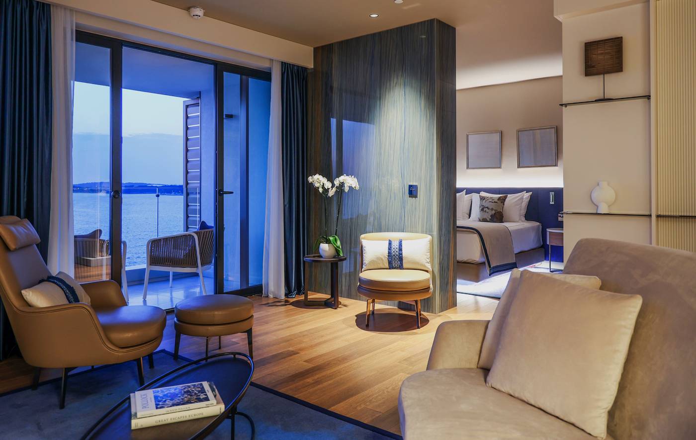 Grand-Hotel-Brioni-Pula--Radisson-Collection-Hotel-Room-37