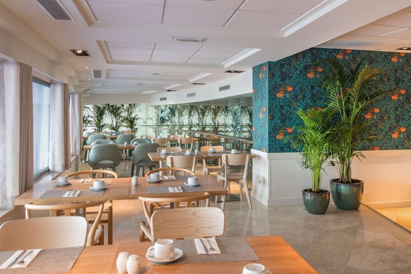 Sesimbra-Oceanfront-Hotel-Restaurant-31