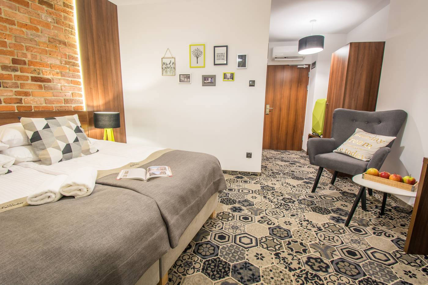 Hotel-Lavender-Room-26