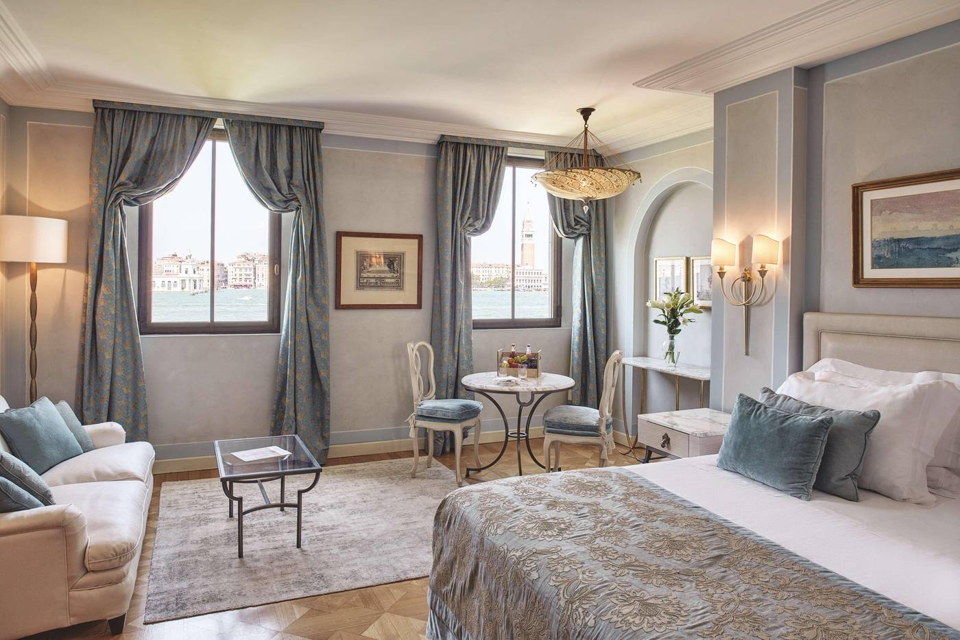 Hotel-Cipriani--A-Belmond-Hotel--Venice-Room-9
