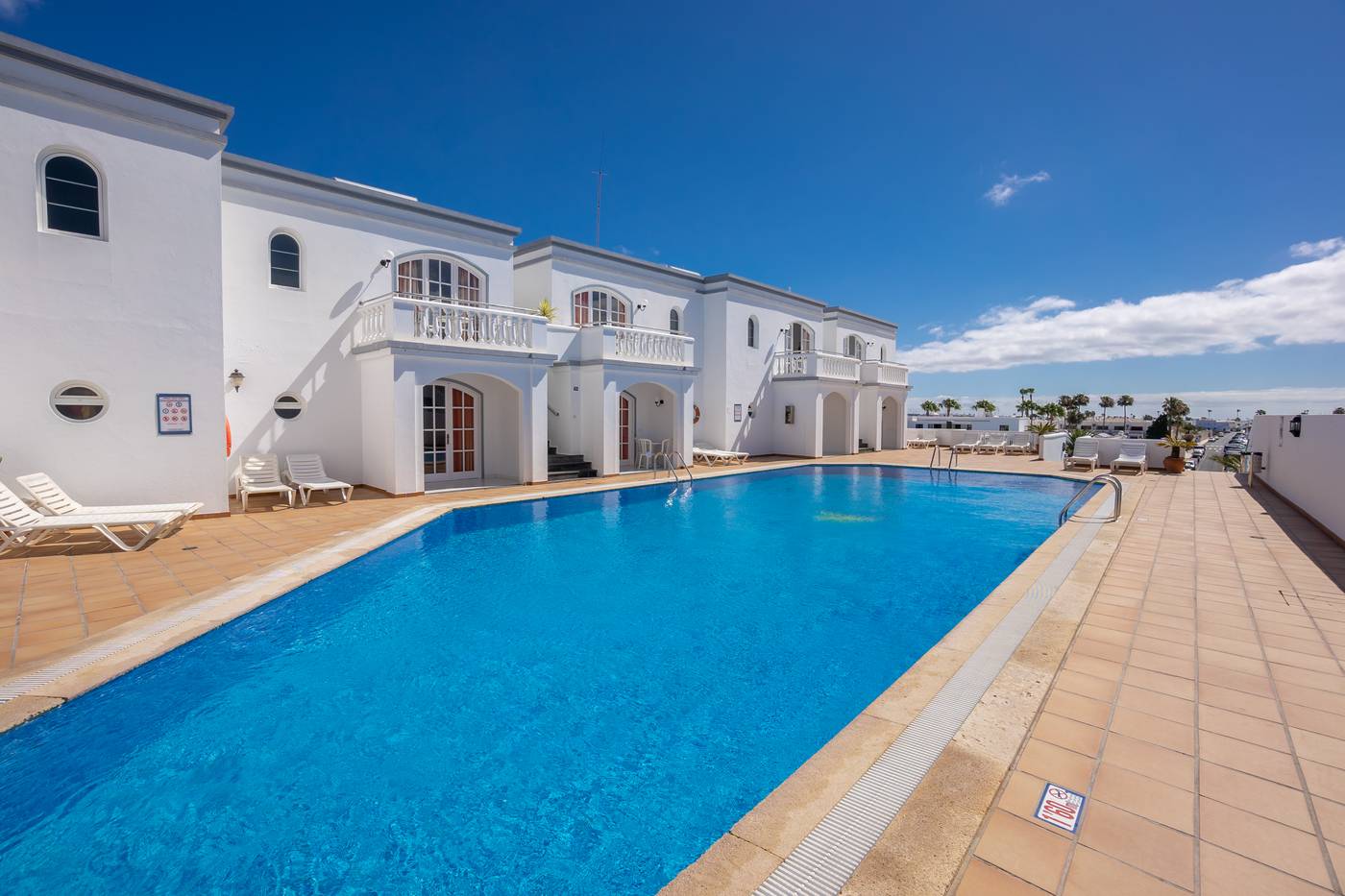 Corona-Mar-General-view-2