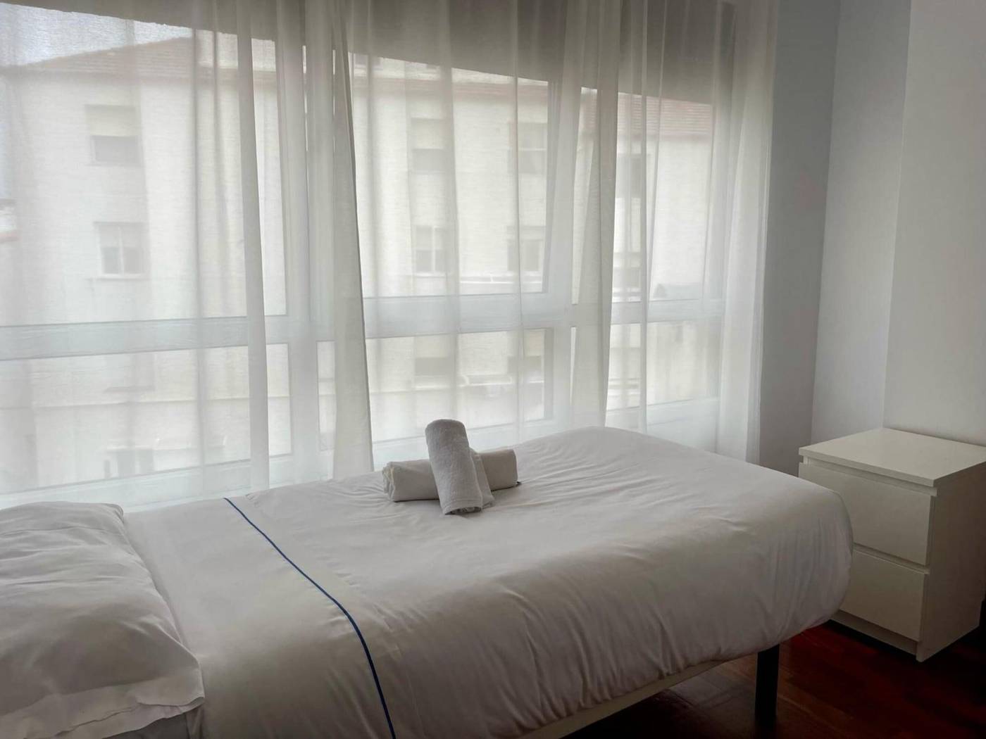 Cíes Suitel López De Neira, 28-Spain-Vigo-Room-7