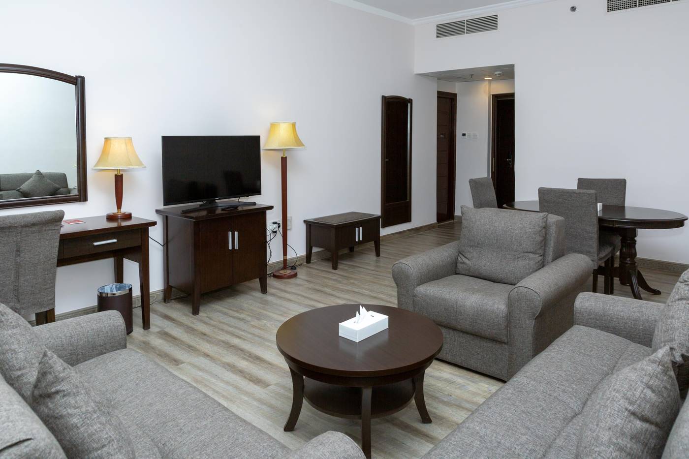 Ezdan-Residences-West-Bay-Room-7