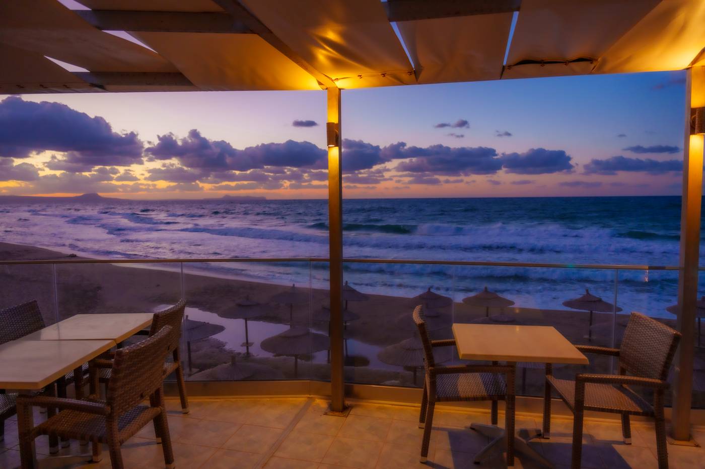 Dedalos-Beach-Hotel-Terrace-53