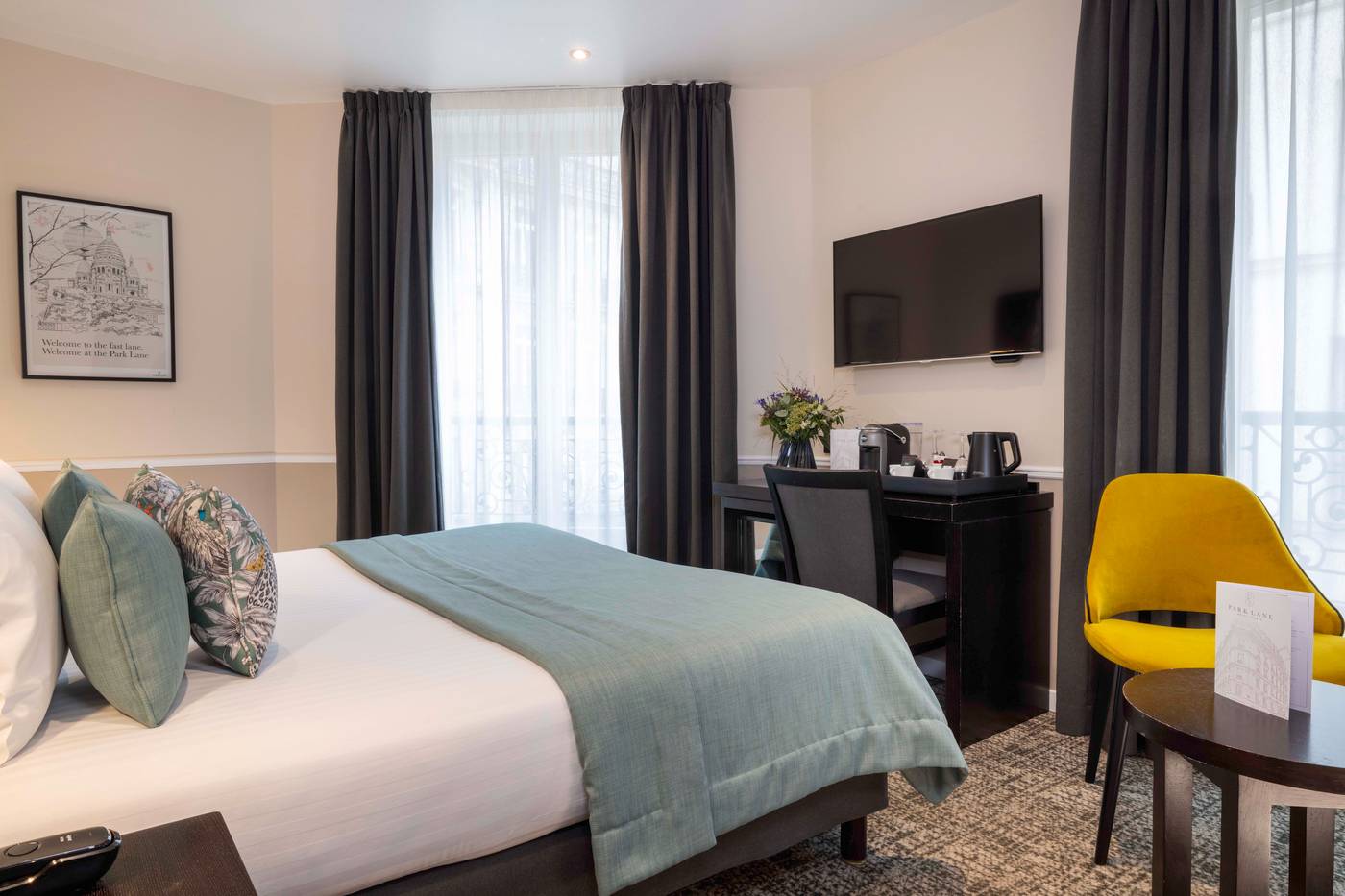 Park-Lane-Paris-Room-30