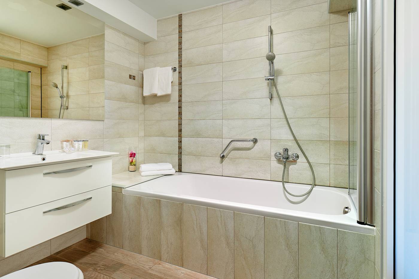 Hotel-Pinija-Petrecane-Room-36