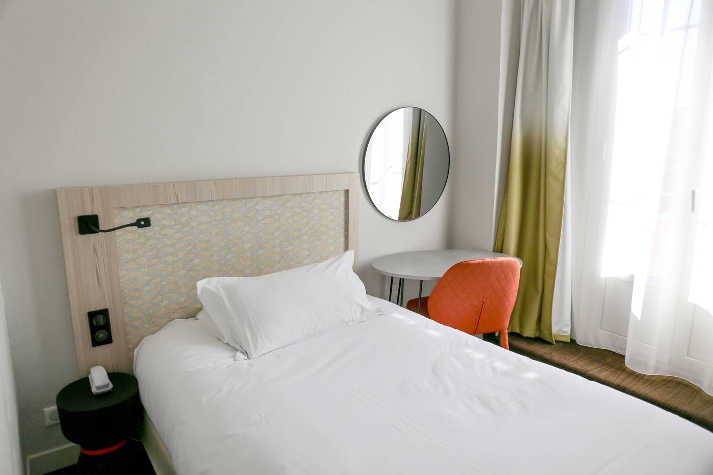 Hotel-Vendome-Room-24