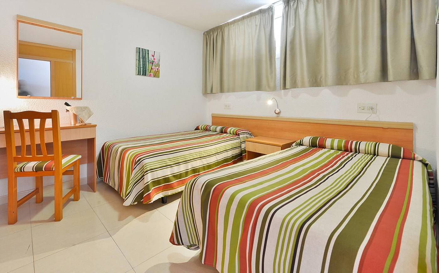 Lido-Room-15
