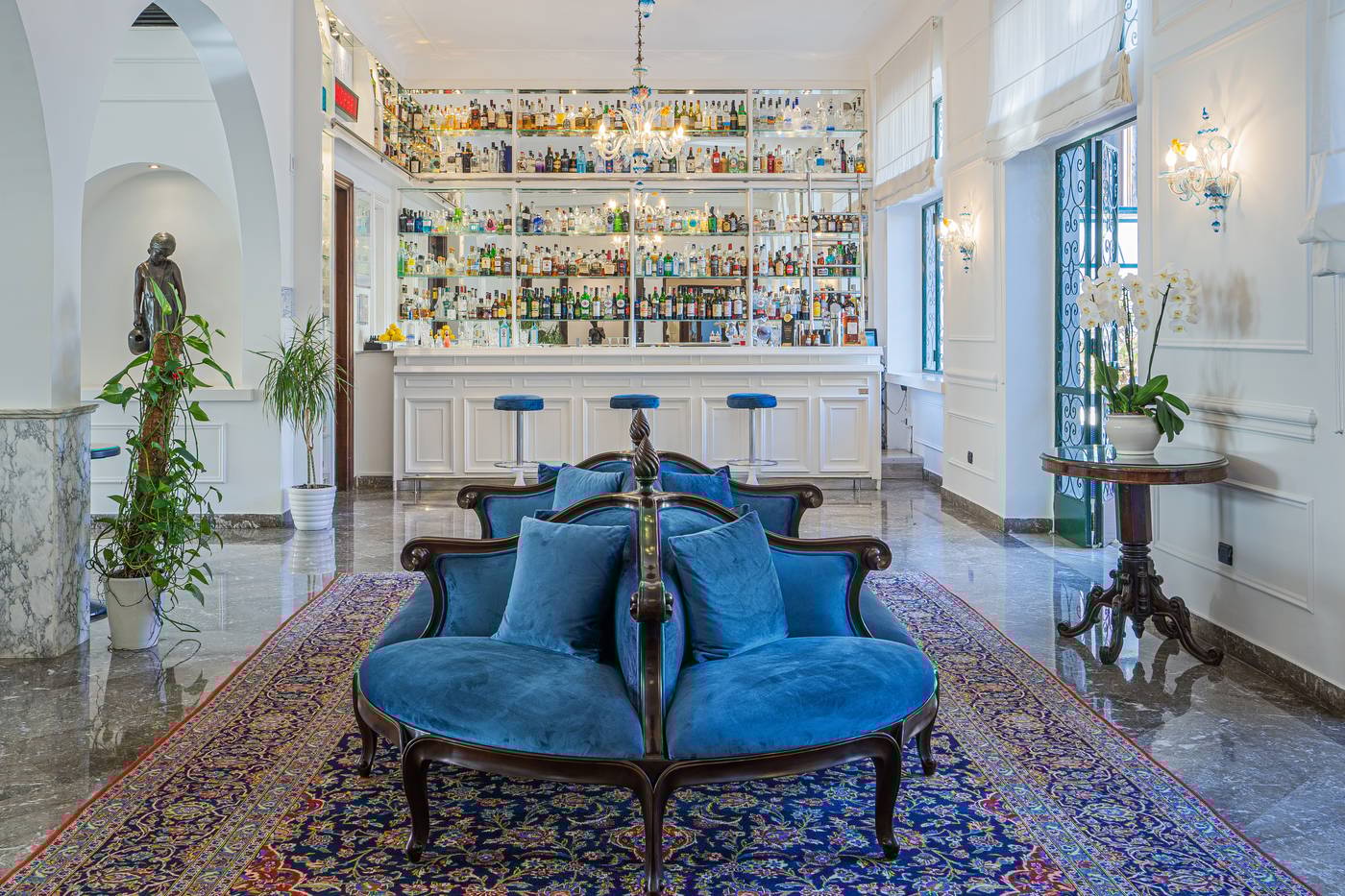 Majestic-Palace-Bar-54