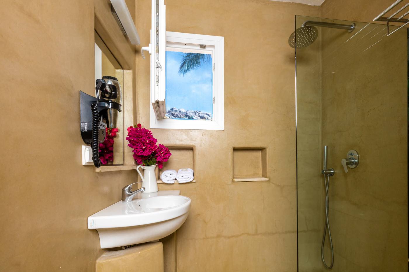 Rhenia-Bungalows-Room-17