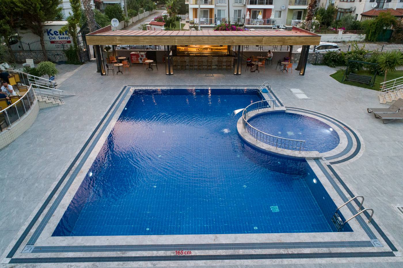 Nevada-Hotel---Spa-Pool-8