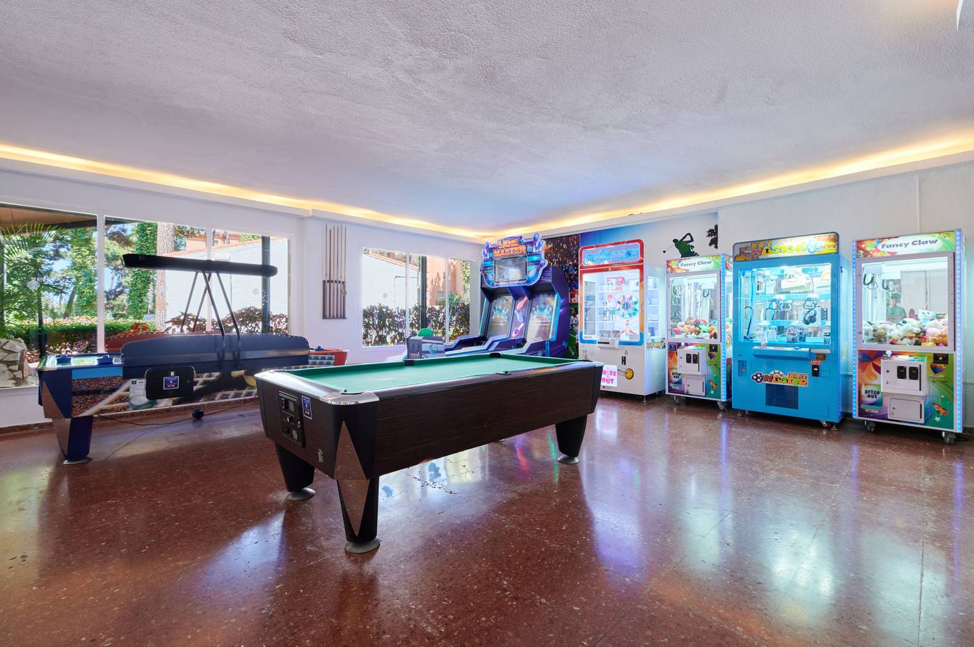 Alua-Sun-Marbella-Park-Sports-and-Entertainment-66