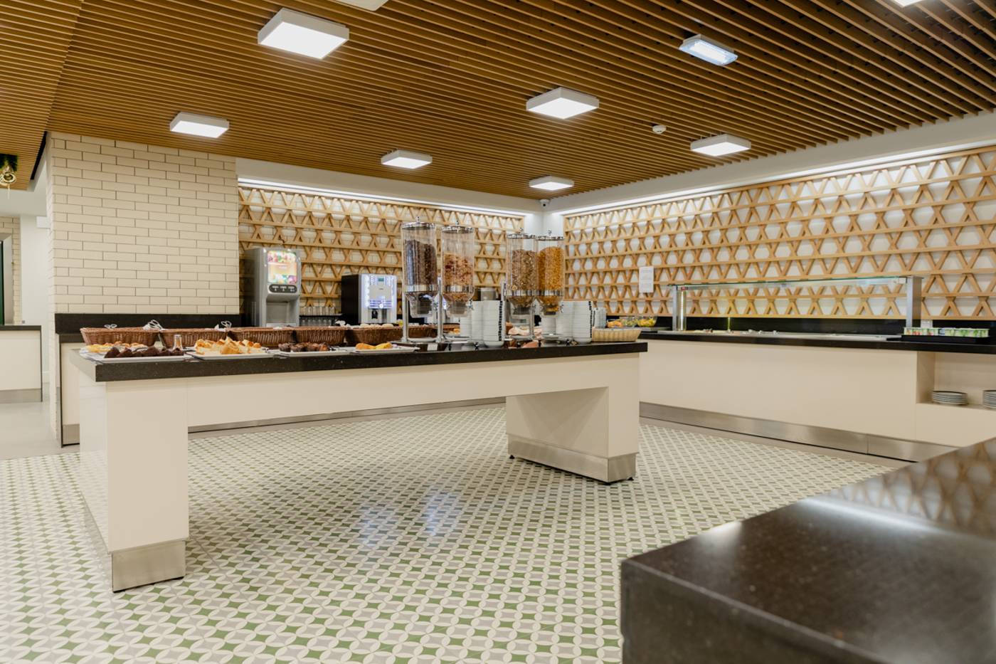 Alif-Campo-Pequeno-Restaurant-13