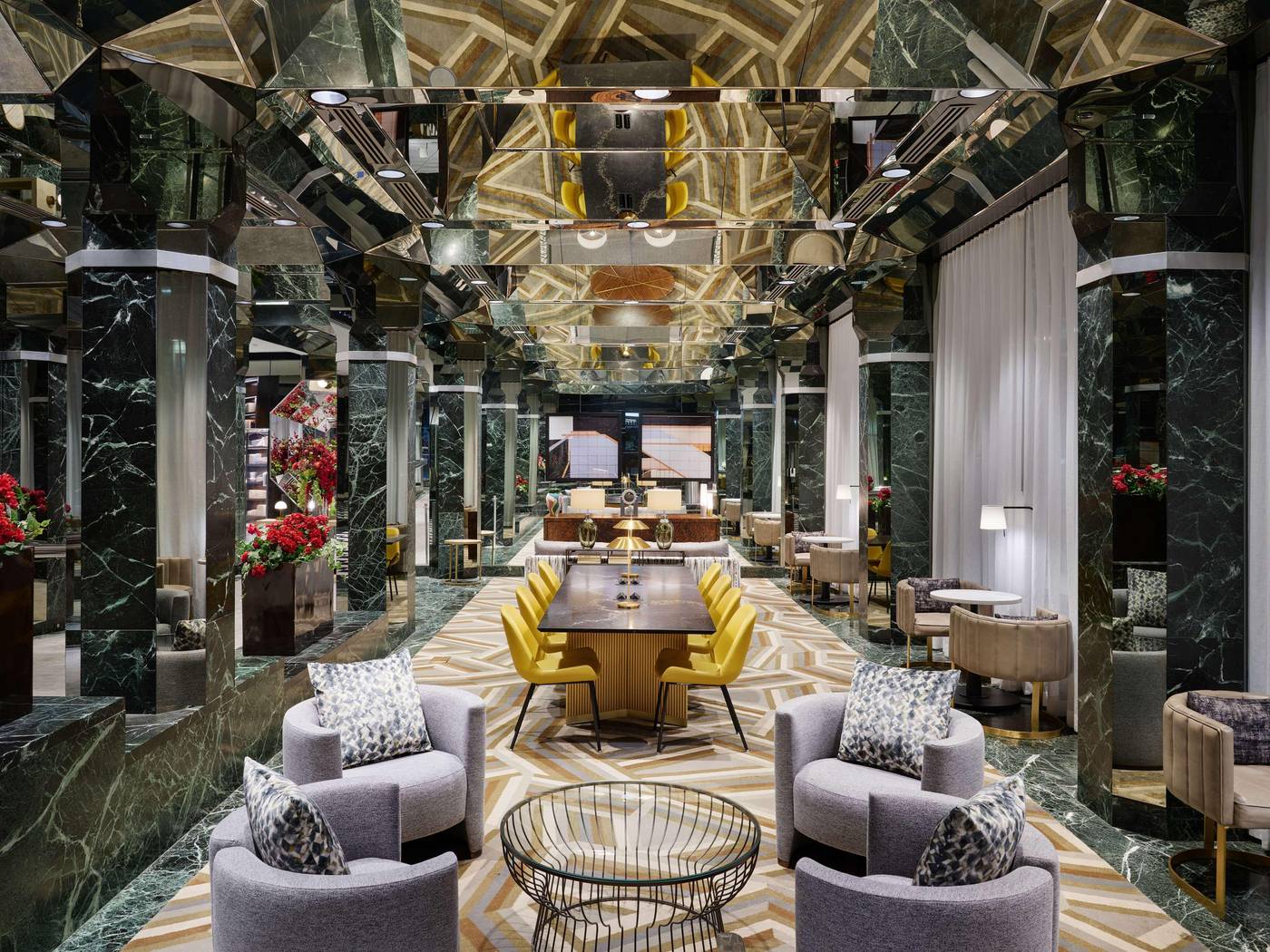 Millennium-Hilton-New-York-One-UN-Plaza-Lobby-6