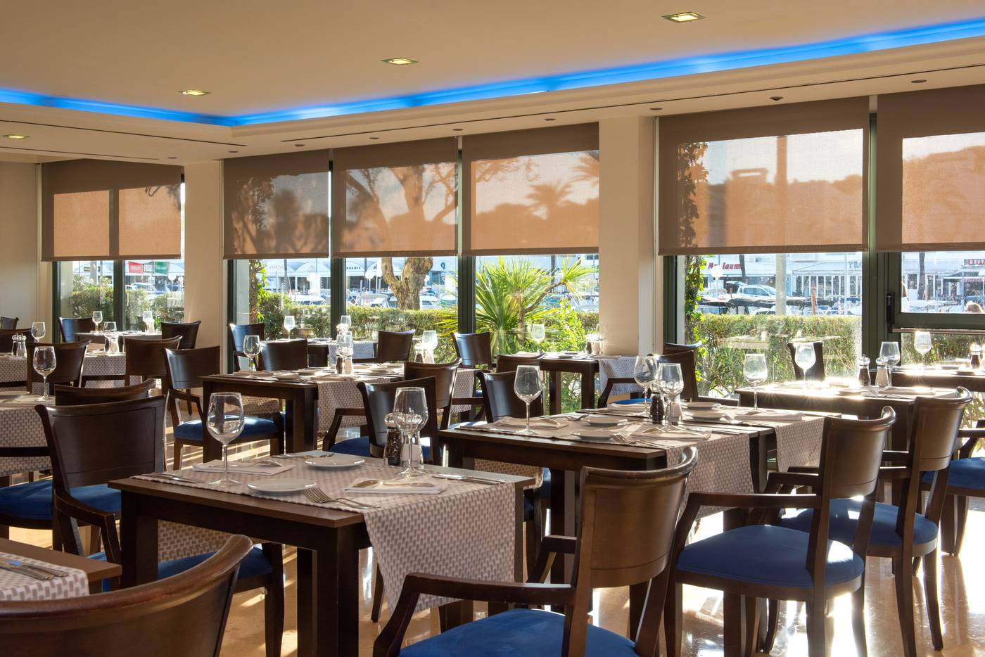 Valentin-Star---Adults-Only-Restaurant-51