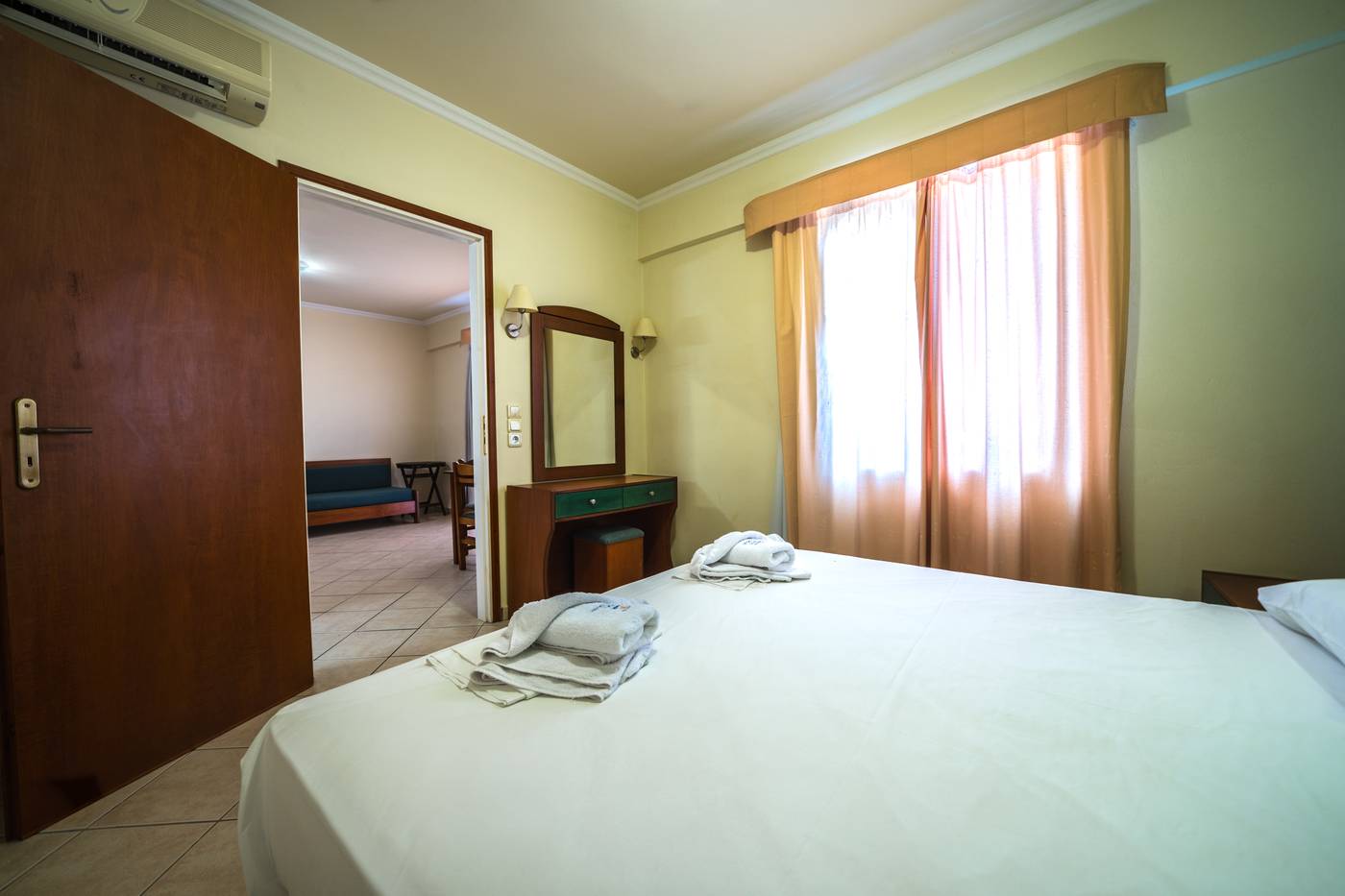 Porto-Kalamaki-Hotel-Apartments-Room-32