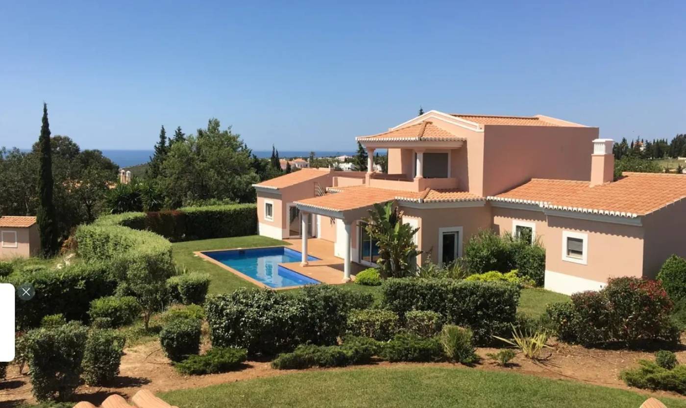 Vale-da-Lapa-Village-Resort-Room-17