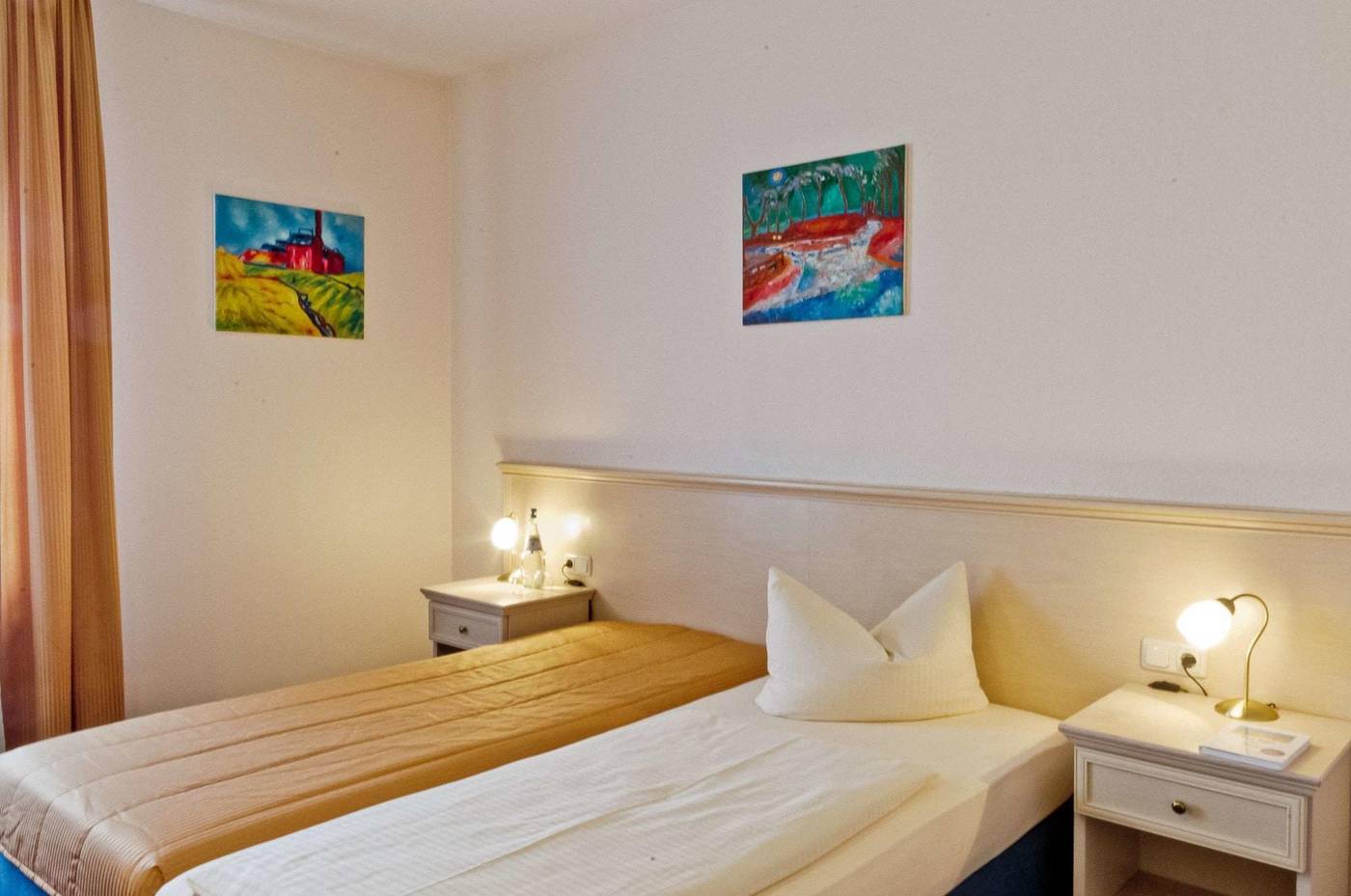 Stadthotel Gersthofen-Germany-GERSTHOFEN -Room-10