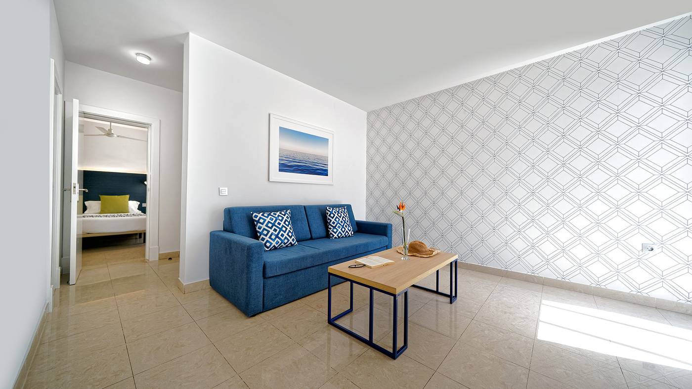 Broncemar-Beach-Room-31