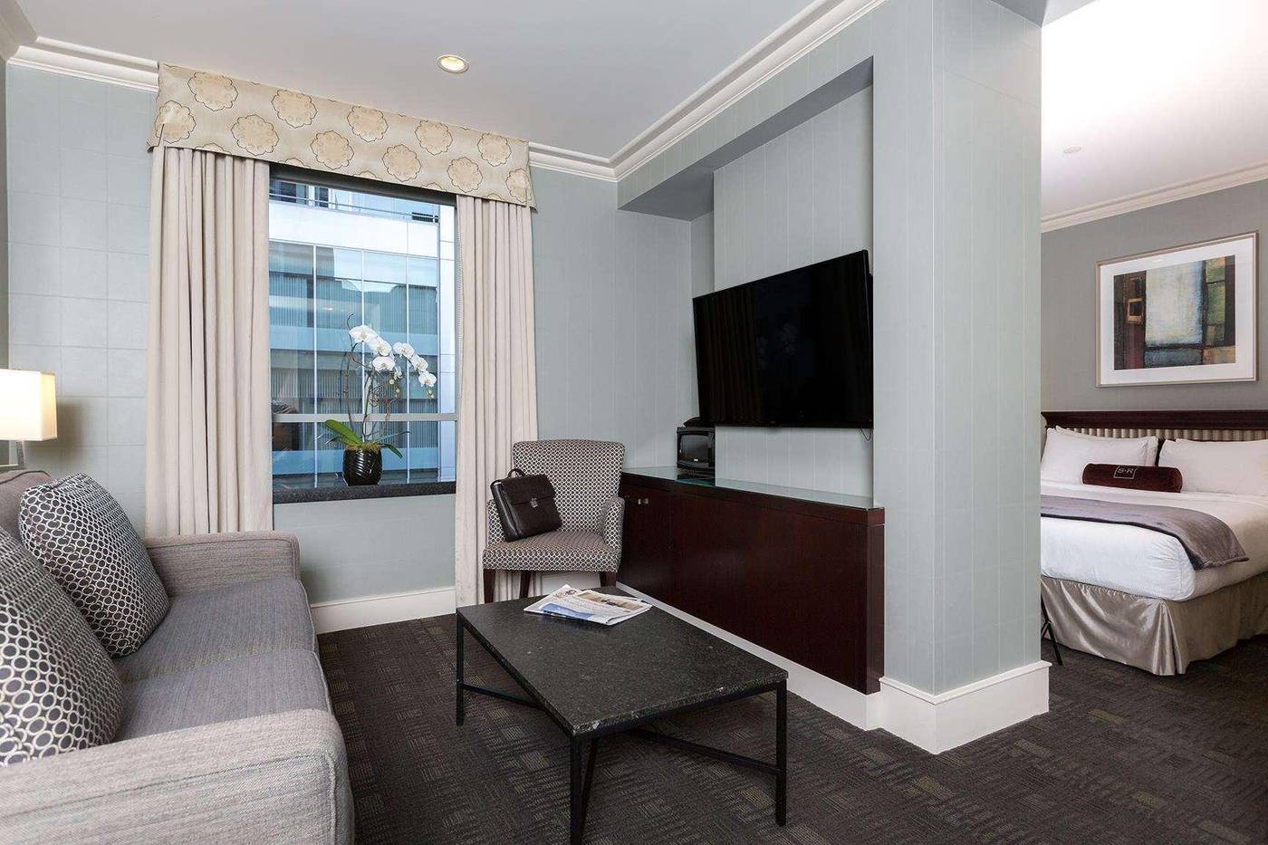 St--Regis-Hotel-Vancouver-Room-15