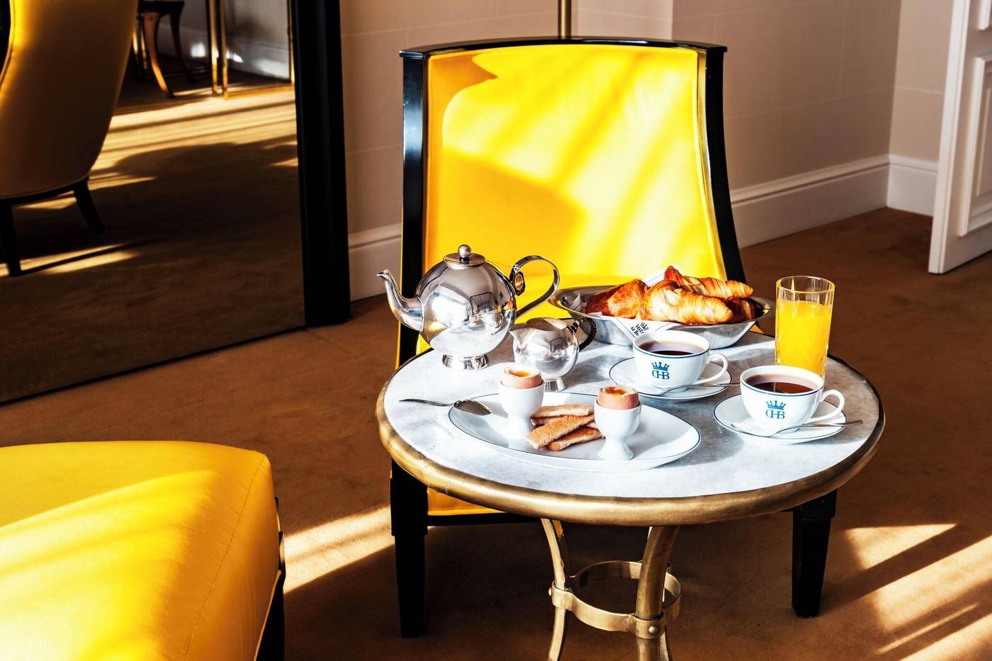 Hotel-de-Berri-Champs-Elysees--a-Luxury-Collection-Hotel--Paris-Room-20