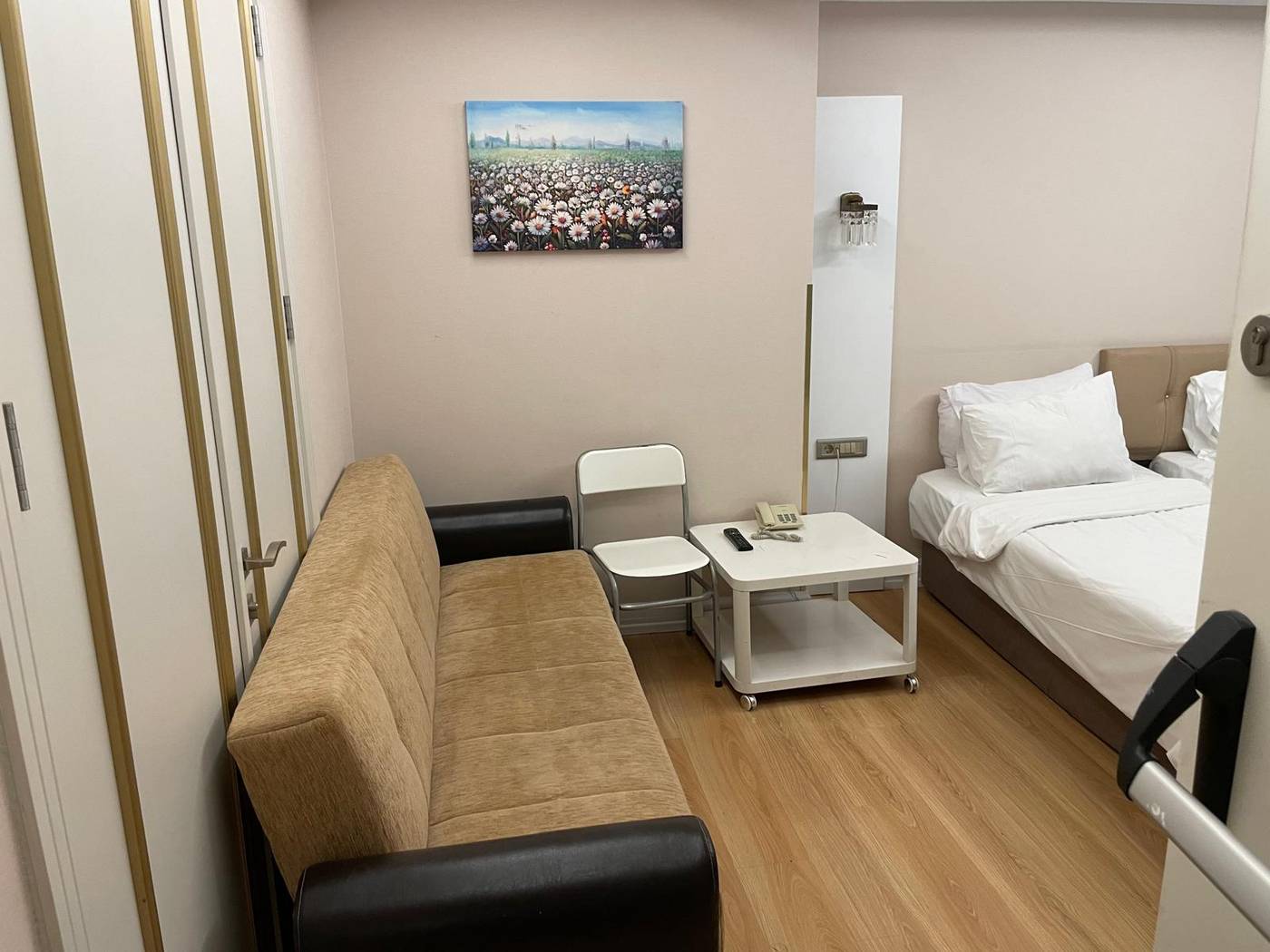 Grand-Naki-Hotel-Room-31