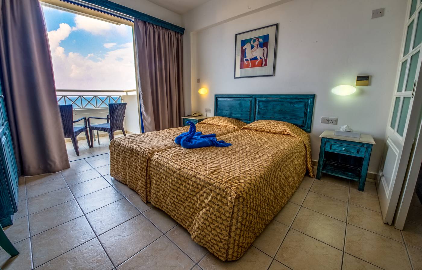 St-George-Gardens-Room-13