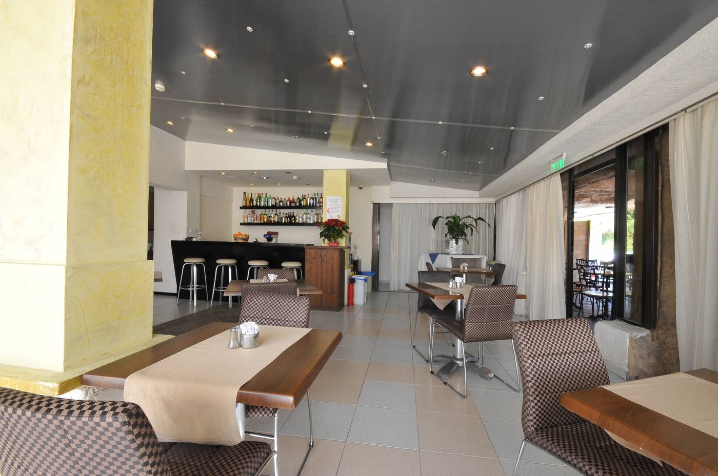 Kings-Restaurant-43