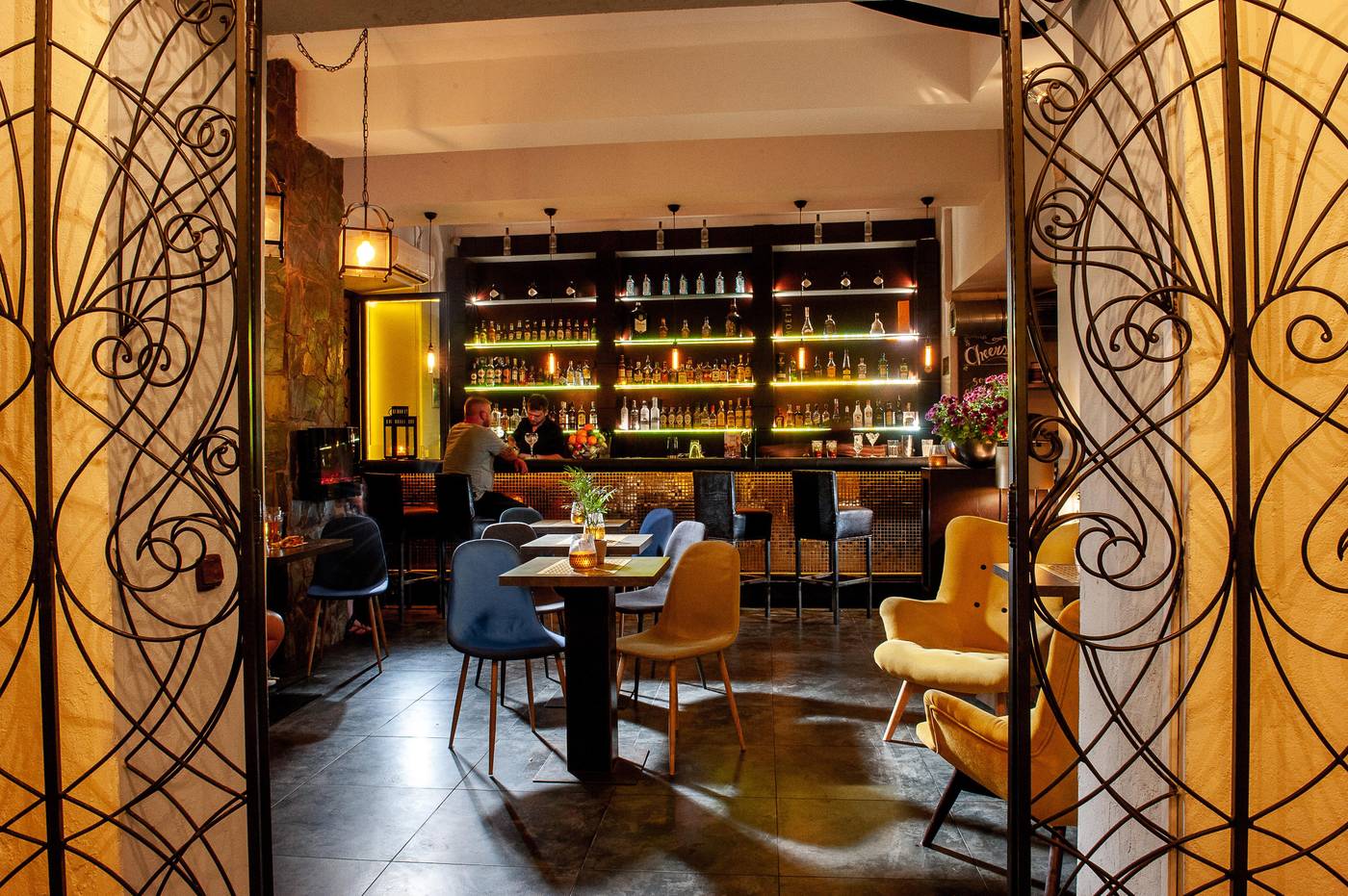 Spatz-Aparthotel-Bar-10