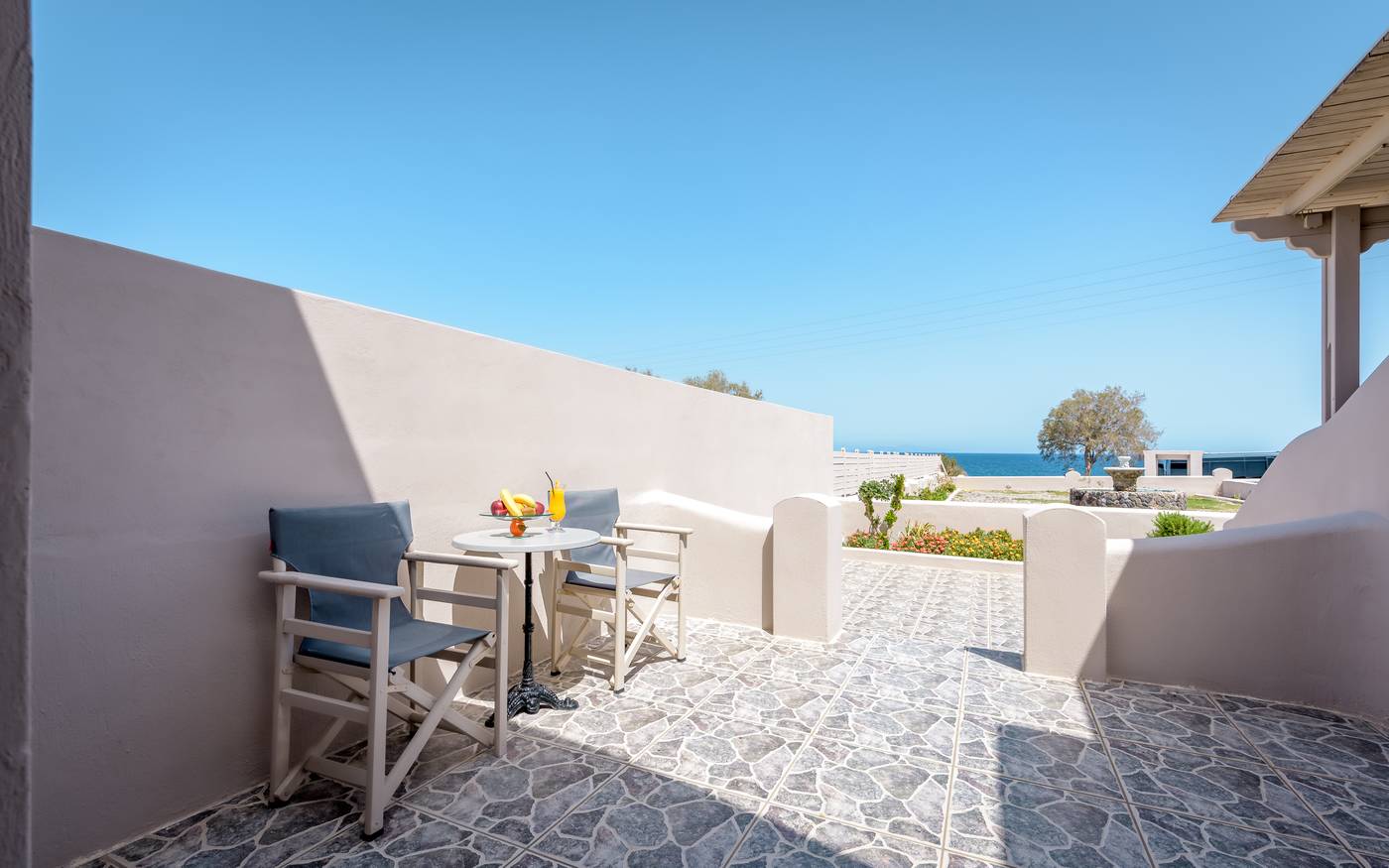 En-Plo-Boutique-Suites---Oia-Santorini-Room-62