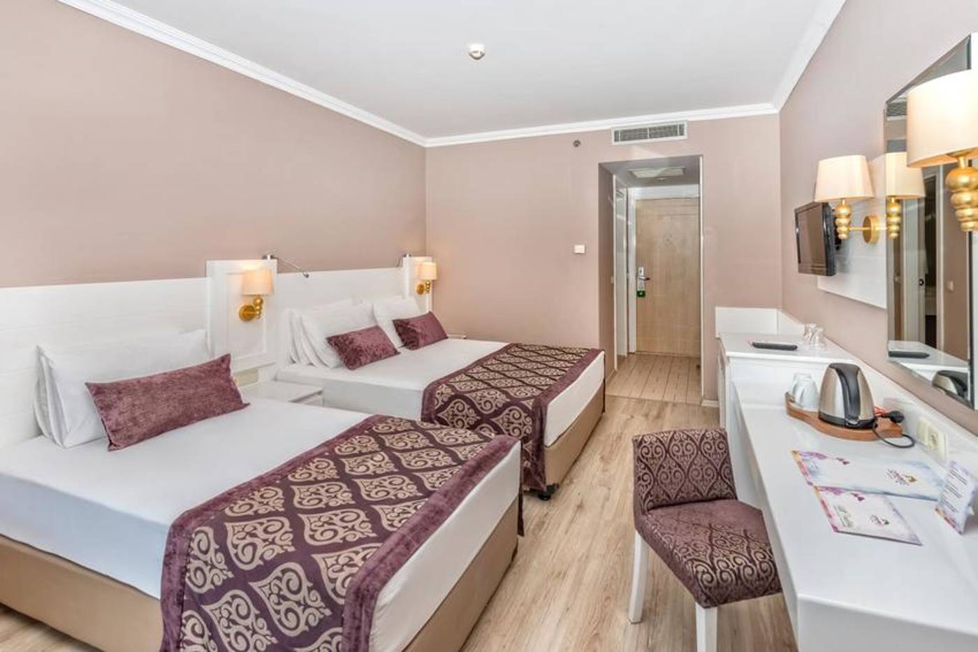 Serenis-Hotel-Room-14