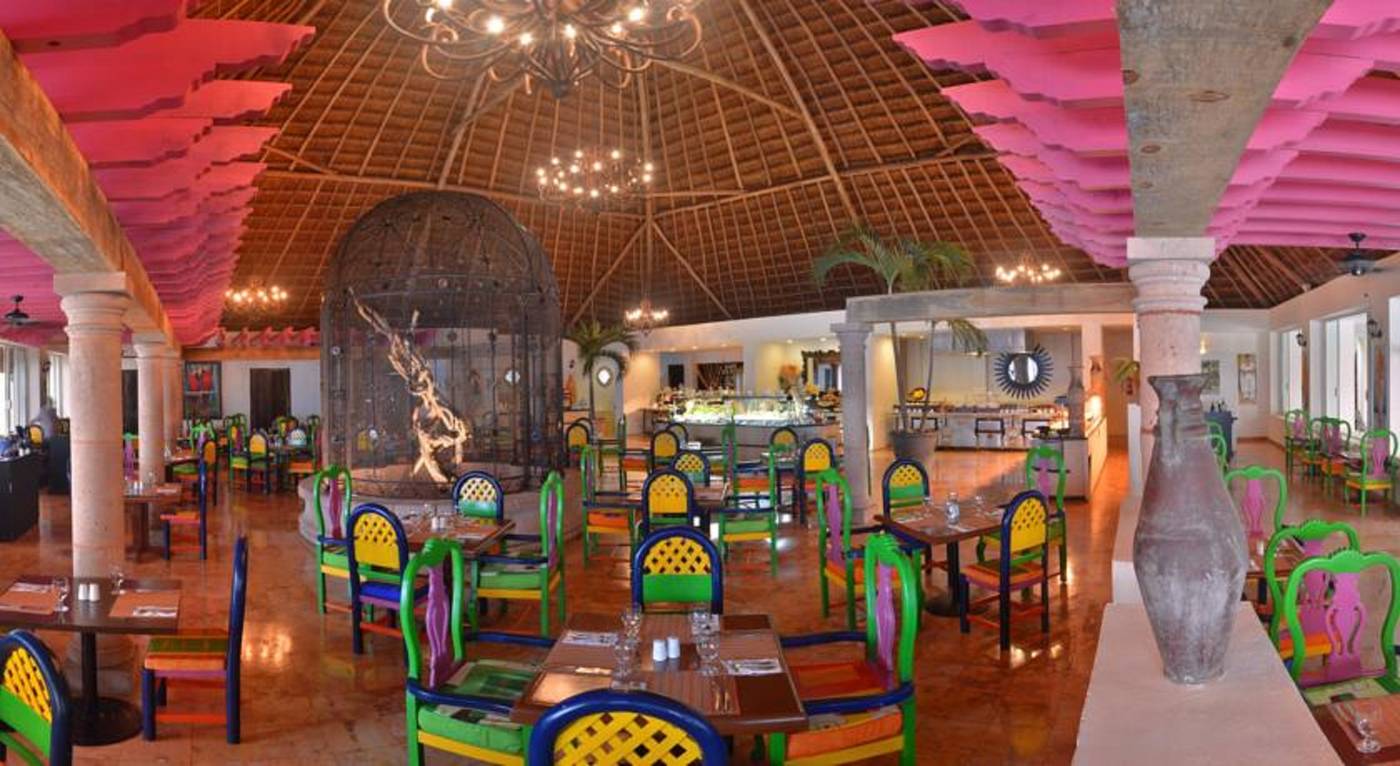 Oasis-Palm-Restaurant-34