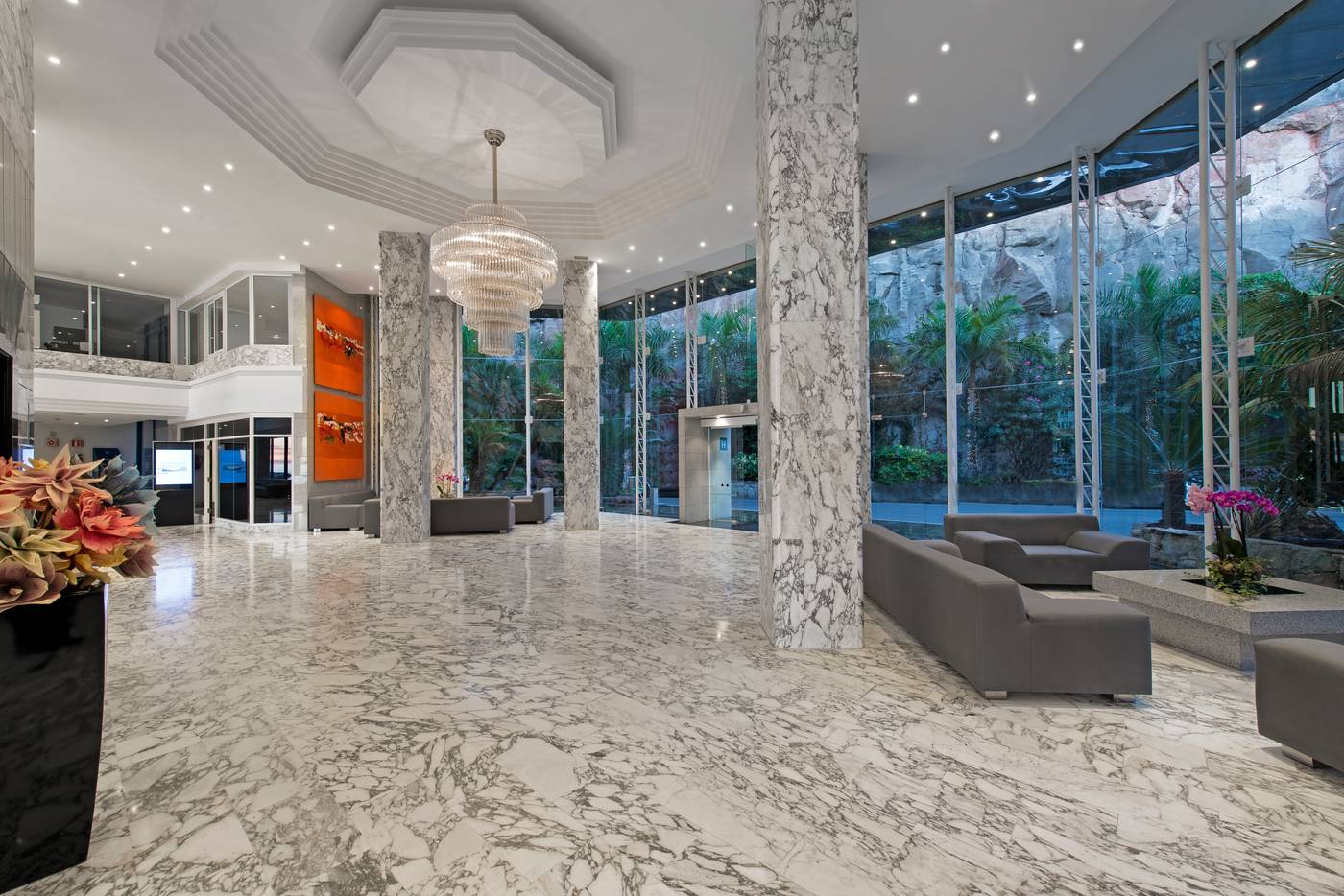 TUI-BLUE-Suite-Princess--Adults-Only--Lobby-49