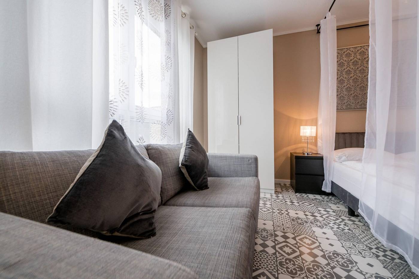 Aparthotel-Alma-Bonn-Room-7