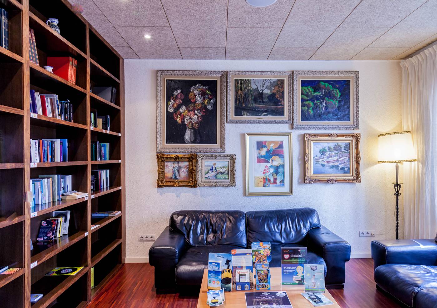 Galeon-Hotel-Lobby-21