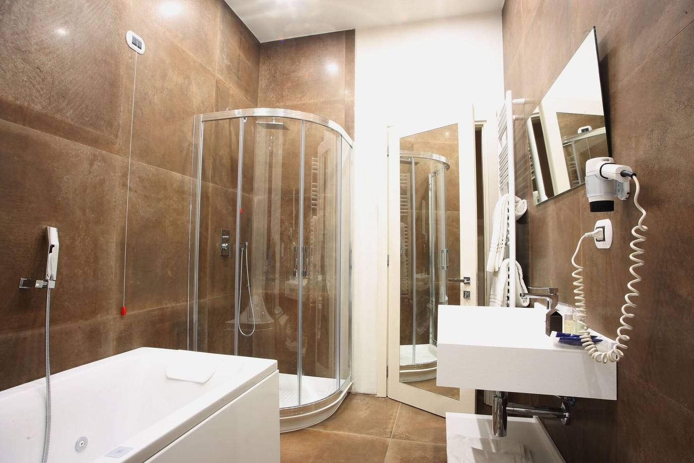 Columbia-Charming-Spa-Room-73