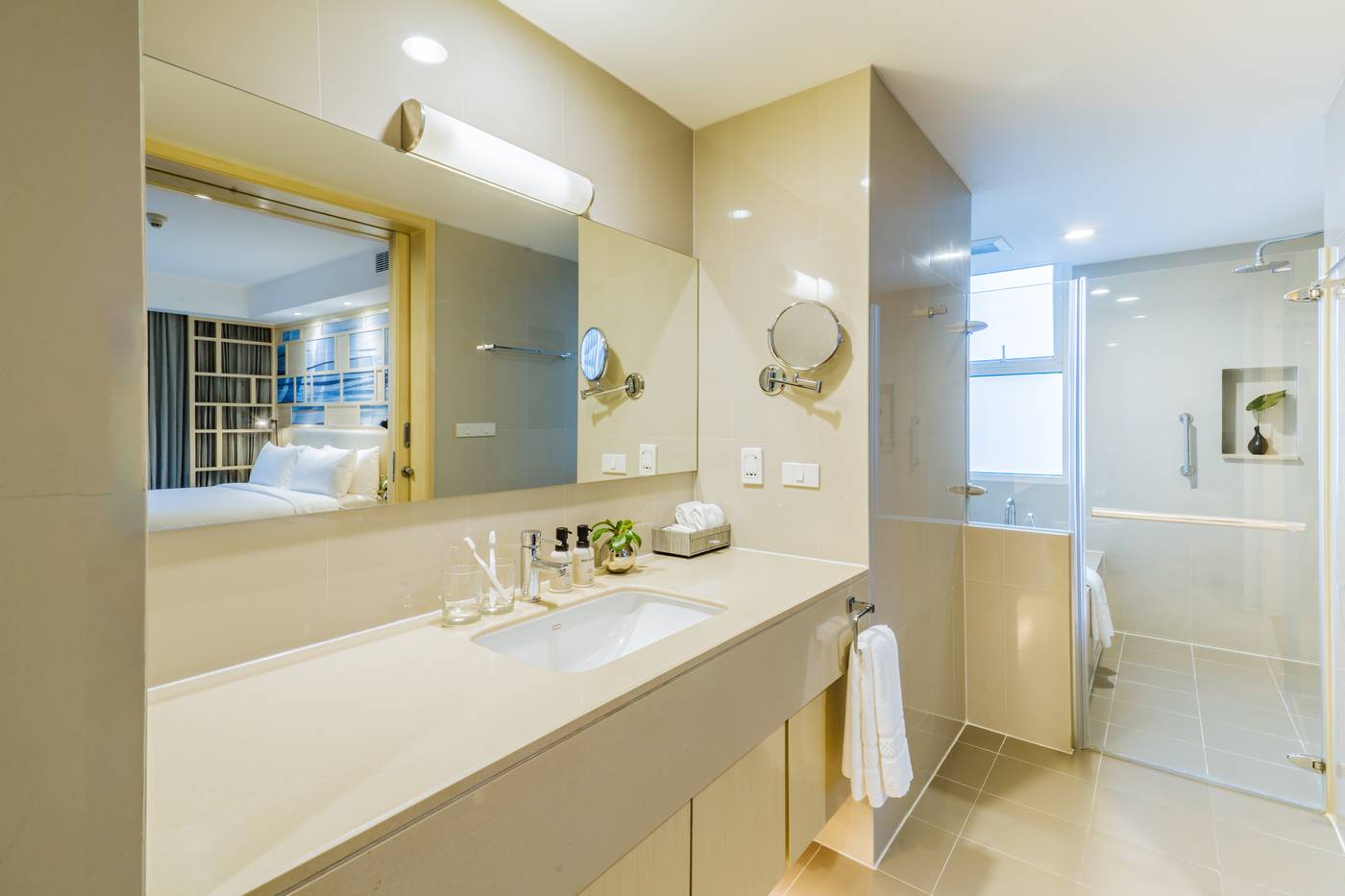 Shama-Petchburi-47-Bangkok-Room-45