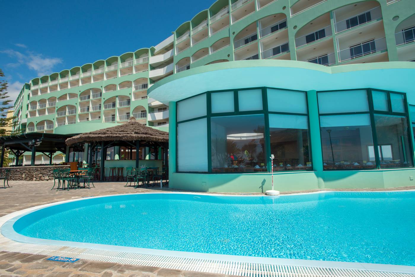 Pestana-Ocean-Bay-All-Inclusive-Resort-Pool-2