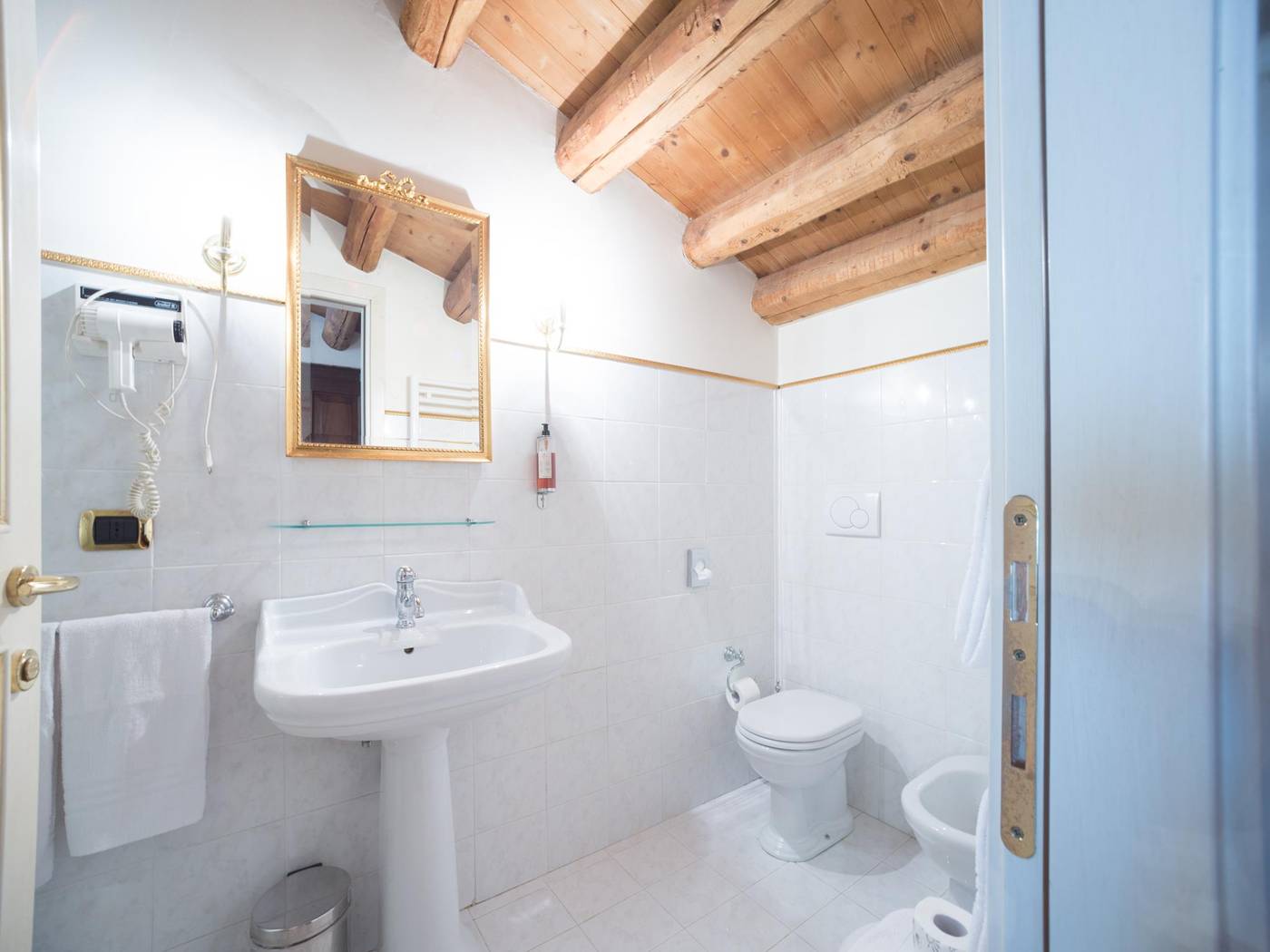 Villa-Gasparini-Room-44