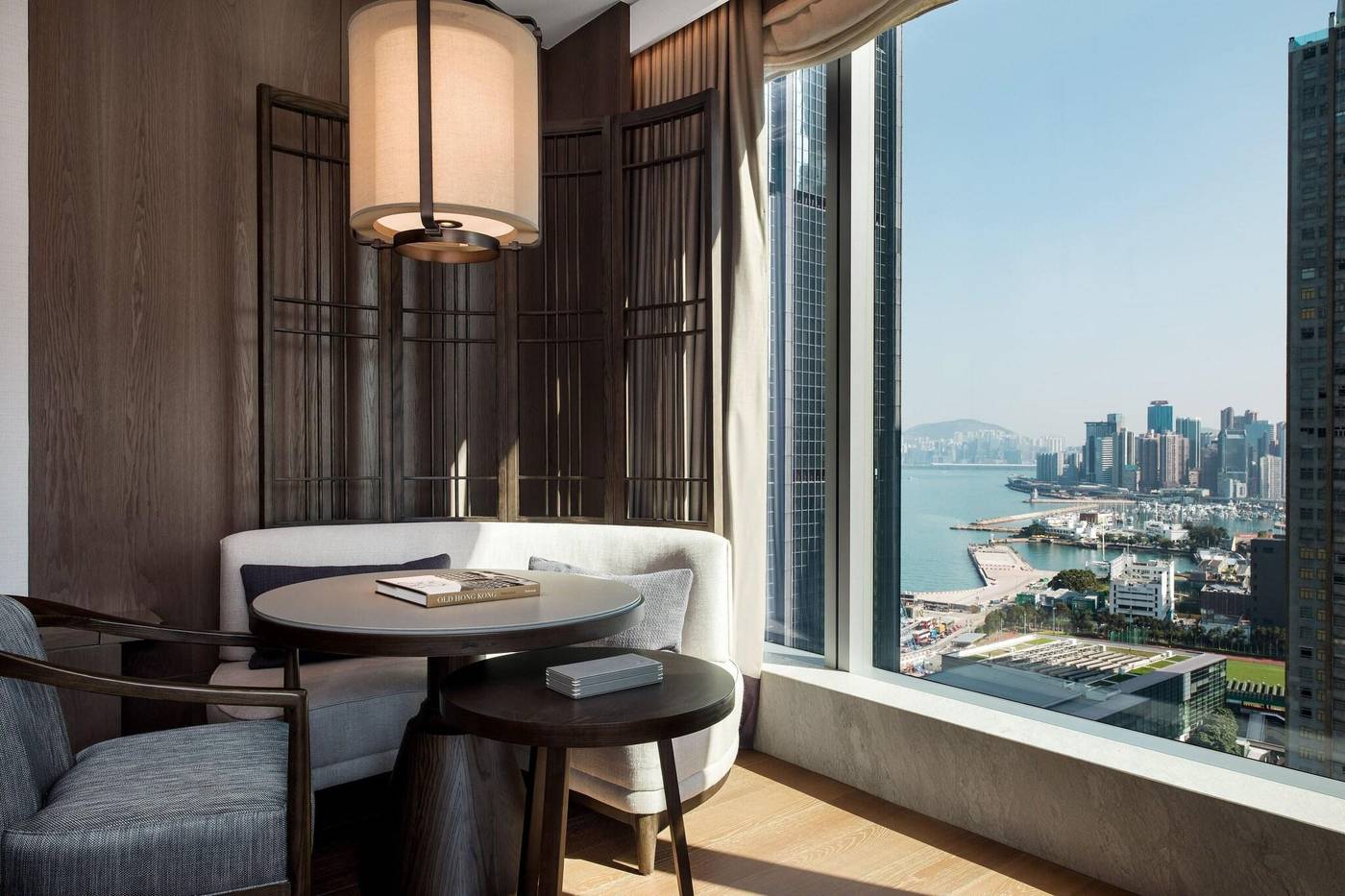 The-St-Regis-Hong-Kong-Room-37